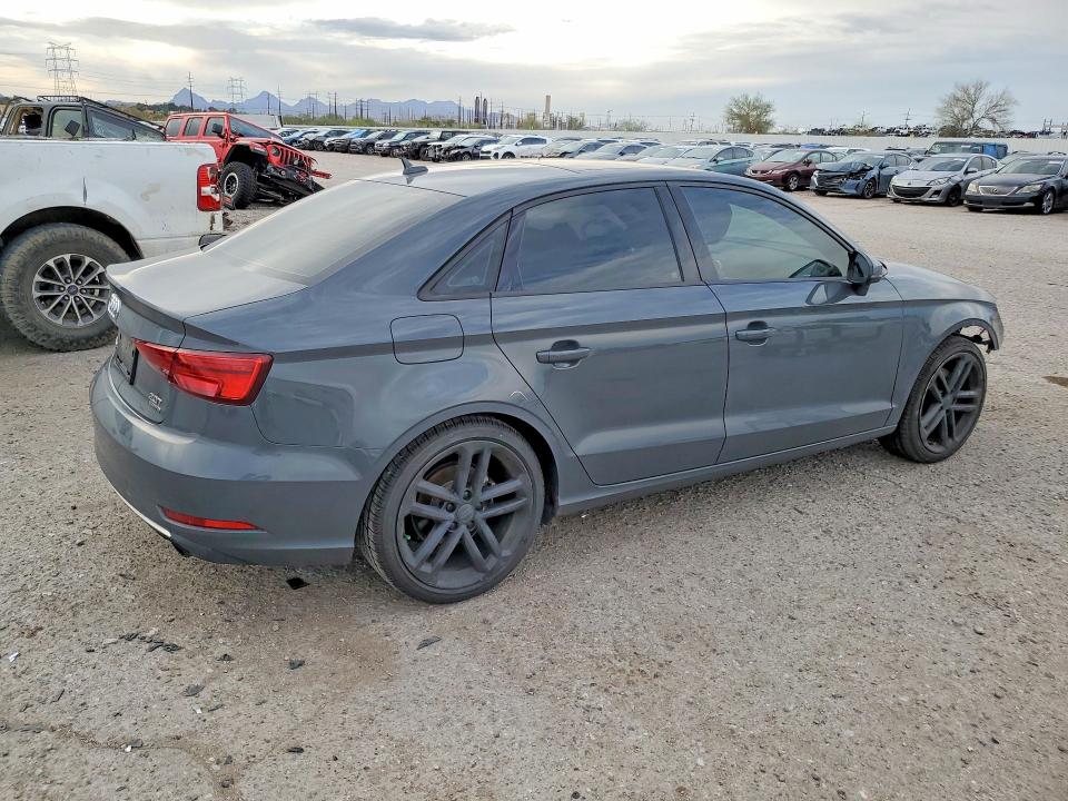 Zdjęcie 3 z aukcji – 2017 AUDI A3 PREMIUM z VIN WAUB8GFF8H1006556
