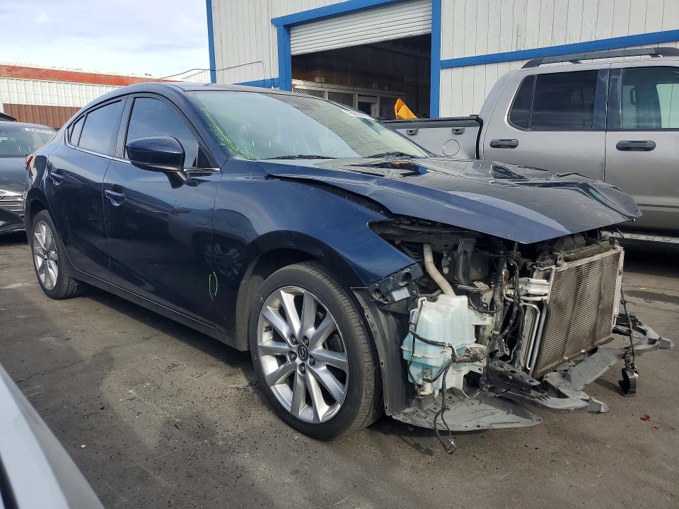 Photo 4 from auction – 2017 MAZDA 3 TOURING with VIN 3MZBN1V76HM127962