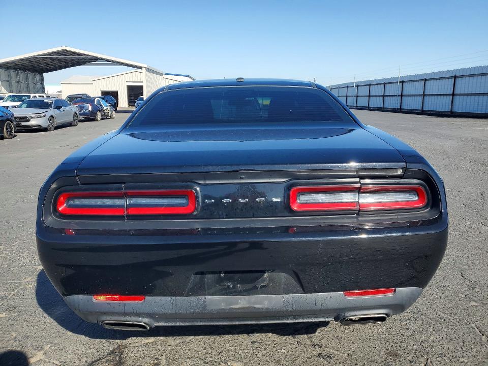 Photo 6 from auction – 2016 DODGE CHALLENGER with VIN 2C3CDZAG3GH113596