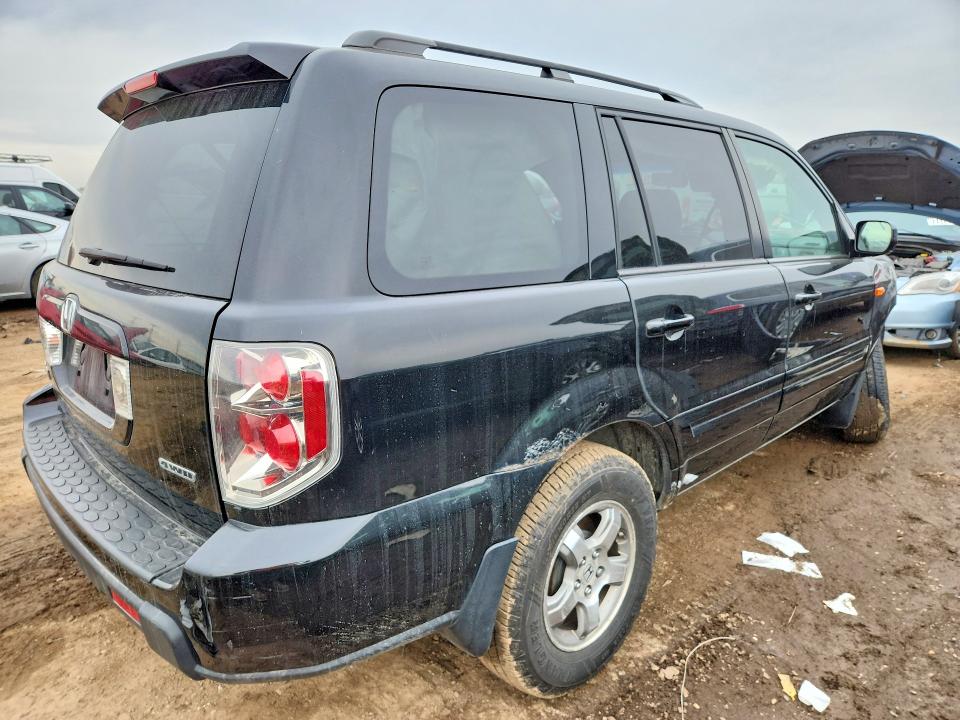 Photo 3 from auction – 2007 HONDA PILOT with VIN 2HKYF18597H507855