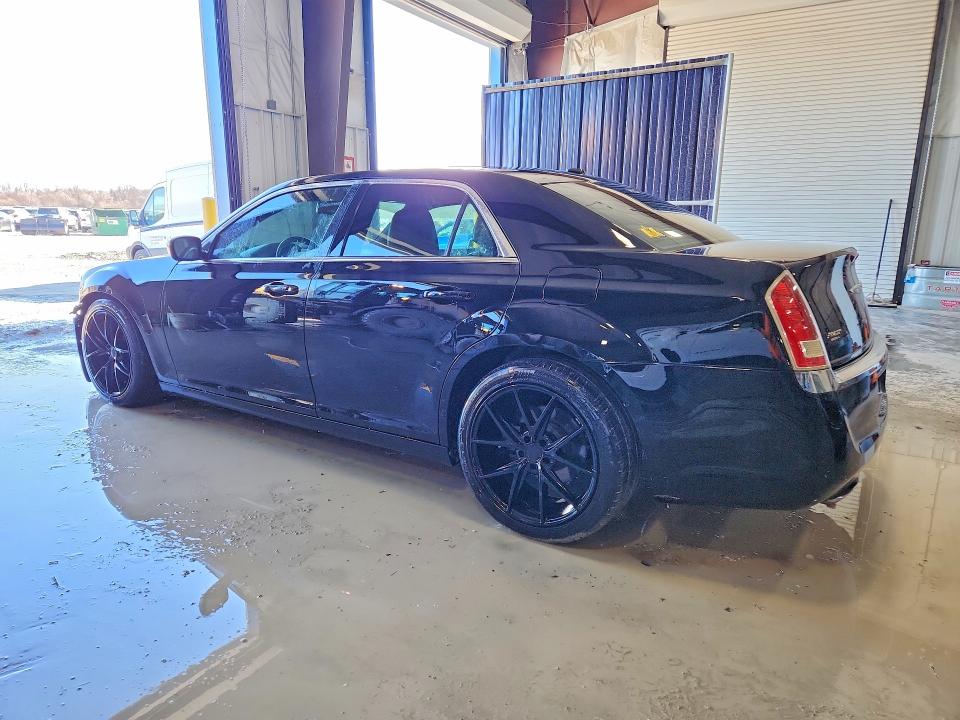Photo 2 from auction – 2013 CHRYSLER 300 with VIN 2C3CCAAG3DH657922