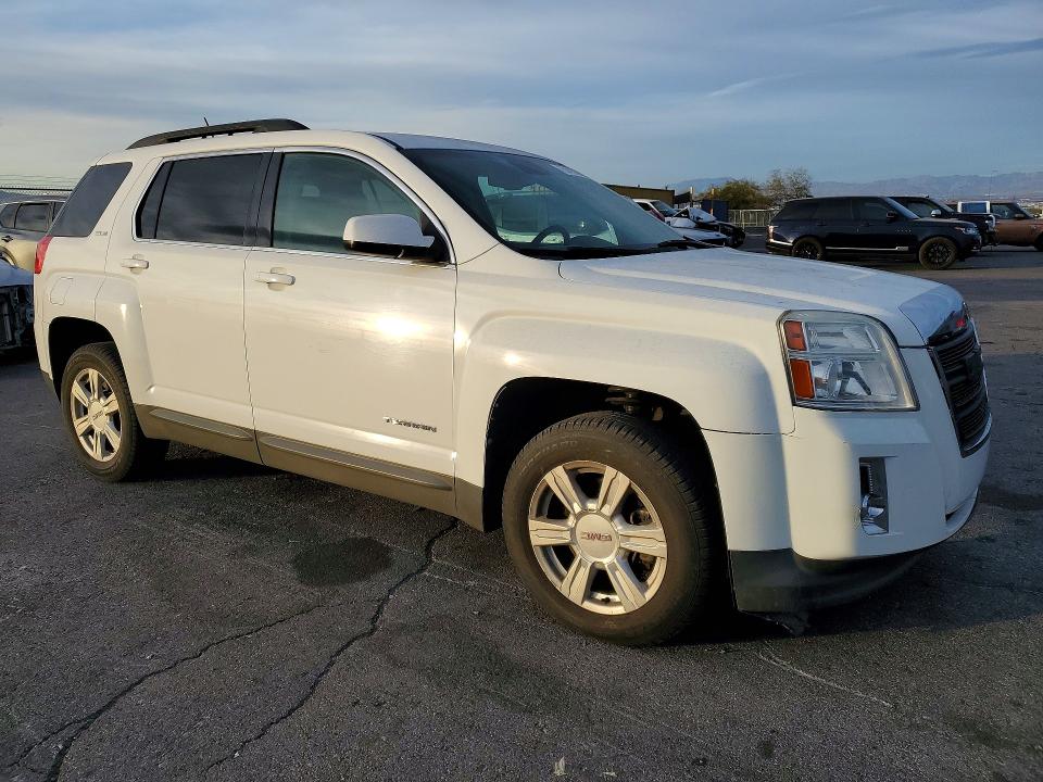 Photo 4 from auction – 2014 GMC TERRAIN SL with VIN 2GKALREK3E6286682