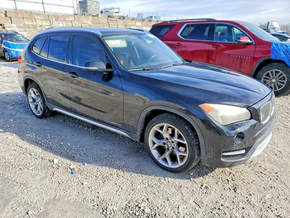 Photo 4 from auction – 2014 BMW X1 XDRIVE2 with VIN WBAVL1C57EVY10887