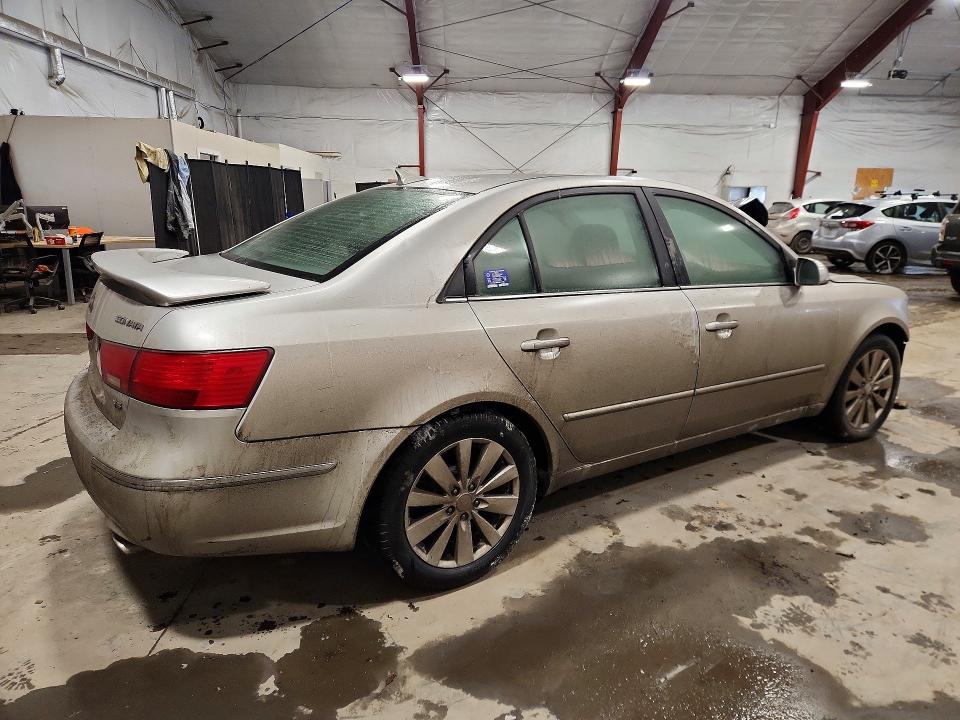 Photo 3 from auction – 2009 HYUNDAI SONATA with VIN 5NPEU46F79H520418