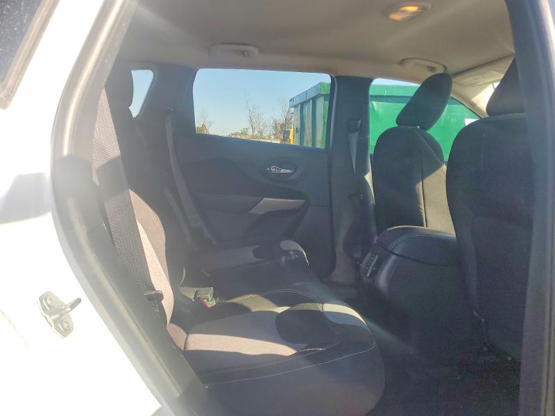 Photo 11 from auction – 2017 JEEP CHEROKEE with VIN 1C4PJLAB0HW559974