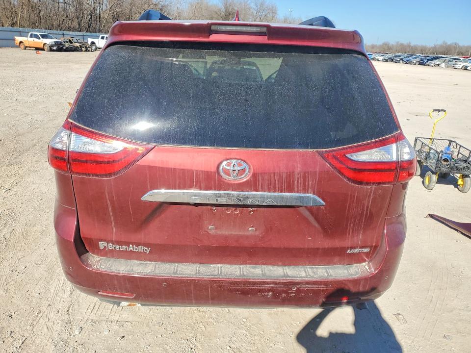 Photo 6 from auction – 2019 TOYOTA SIENNA with VIN 5TDYZ3DC5KS990061
