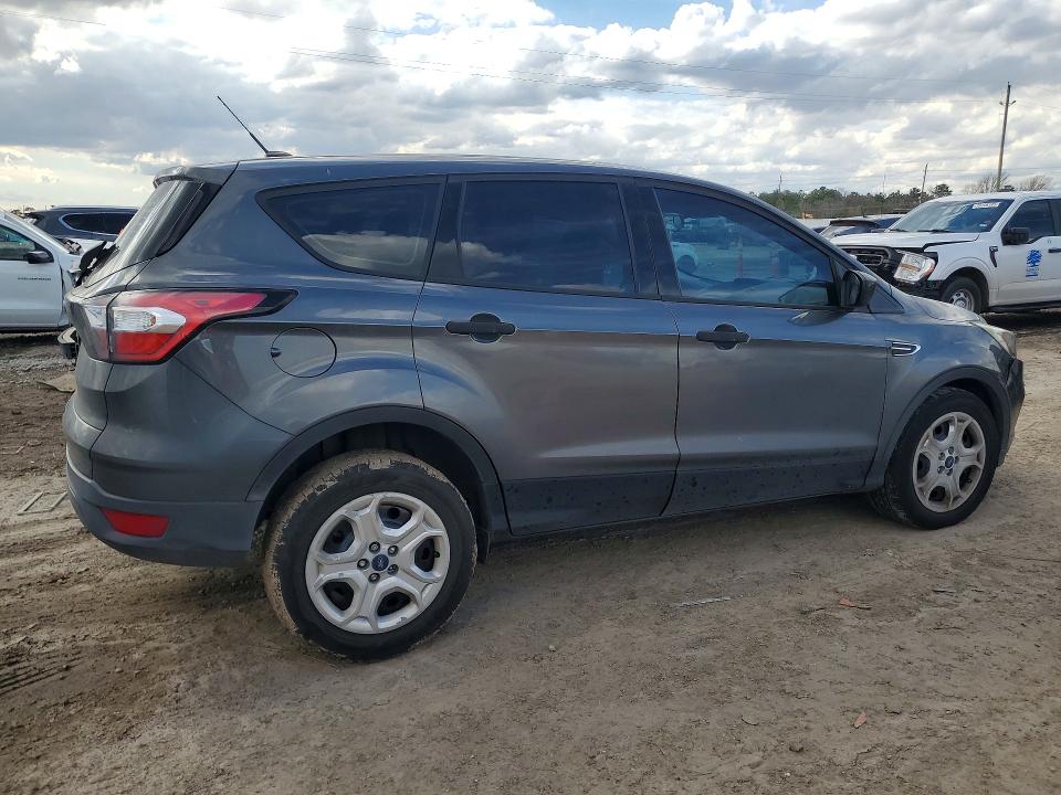 Photo 3 from auction – 2018 FORD ESCAPE with VIN 1FMCU0F7XJUB41928