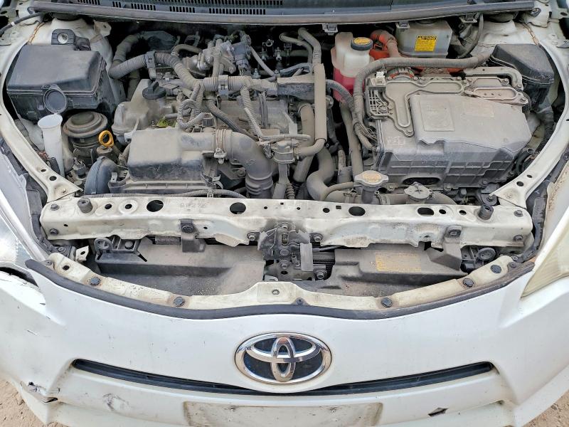 Photo 11 from auction – 2014 TOYOTA PRIUS C with VIN JTDKDTB35E1573094