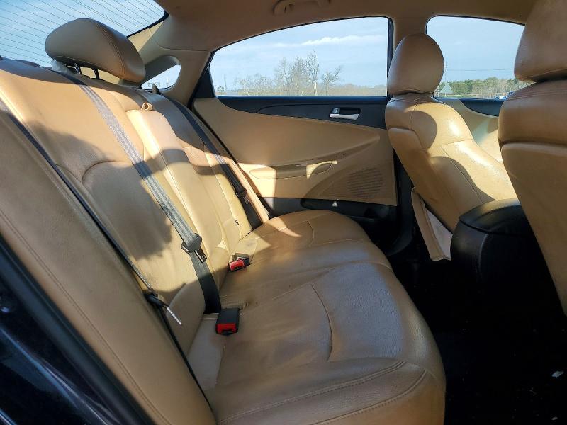 Photo 10 from auction – 2011 HYUNDAI SONATA with VIN 5NPEB4AC0BH112268