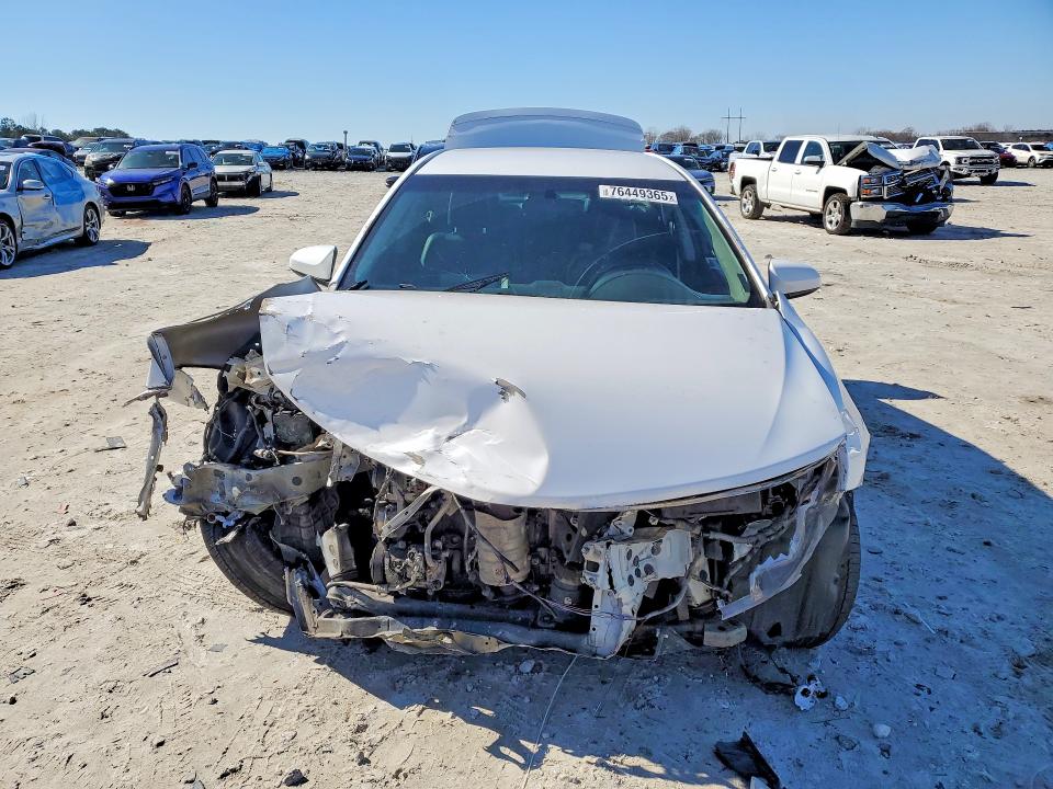 Photo 5 from auction – 2014 TOYOTA CAMRY L with VIN 4T1BF1FK7EU399703