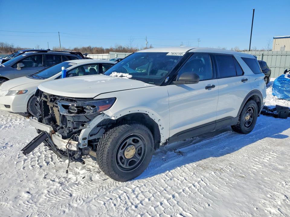 FORD EXPLORER P 2022 with VIN 1FM5K8AW3NNA01814 - Photo from auction