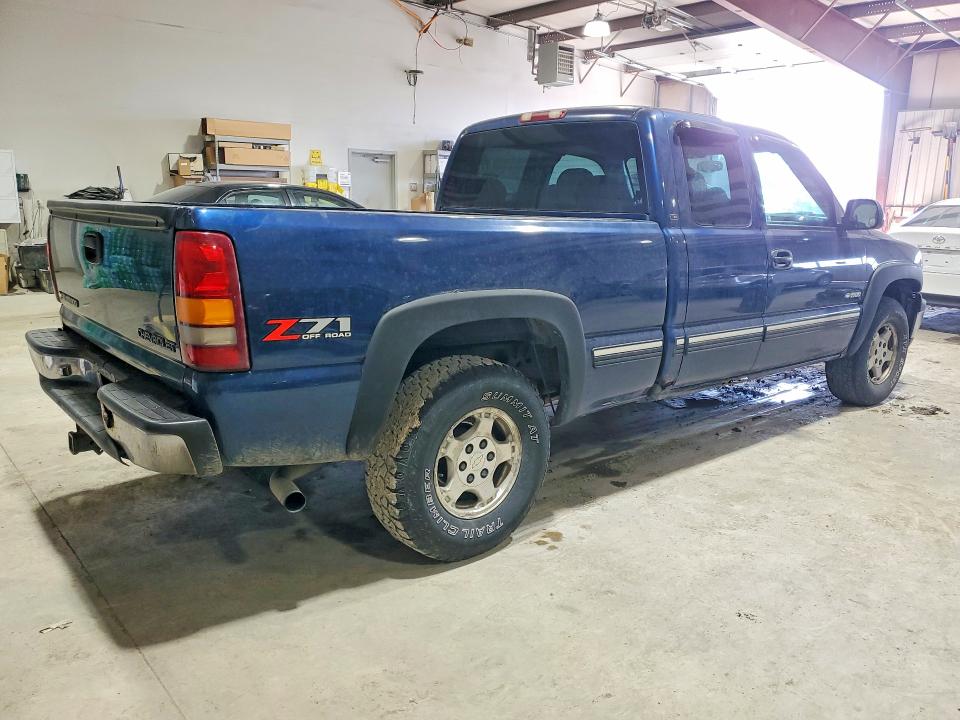 Photo 3 from auction – 2001 CHEVROLET SILVERADO with VIN 1GCEK19T71E162425