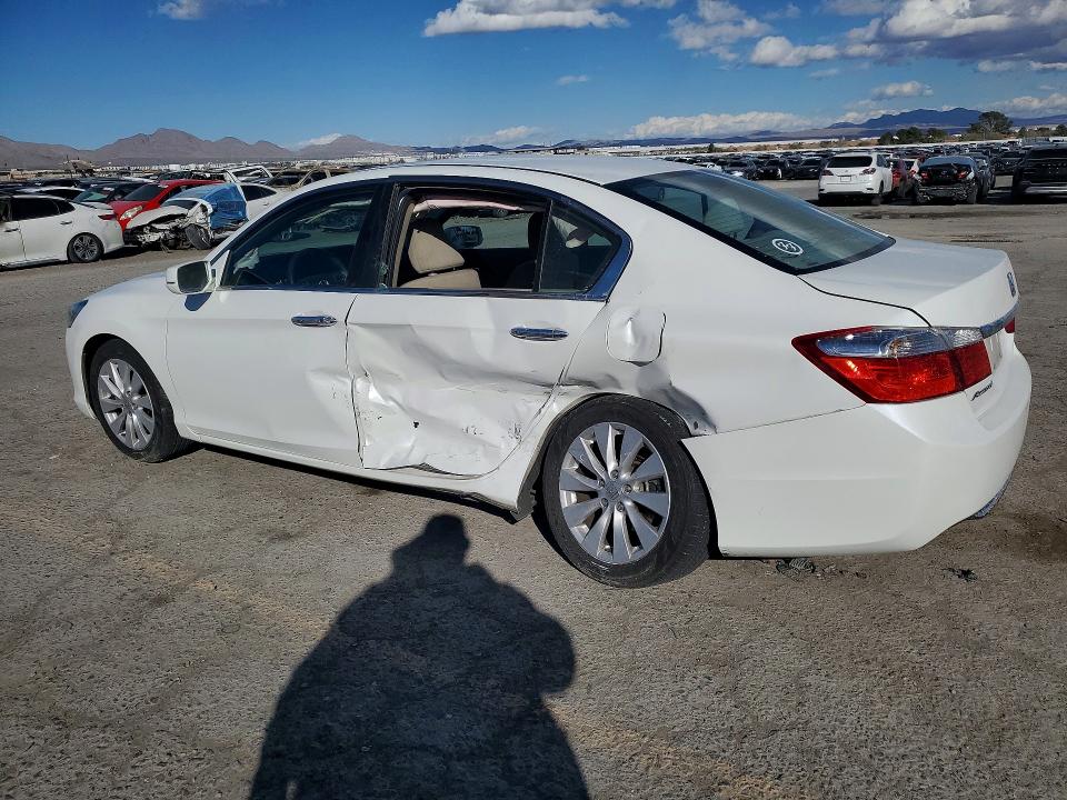 Photo 2 from auction – 2014 HONDA ACCORD with VIN 1HGCR2F70EA241739