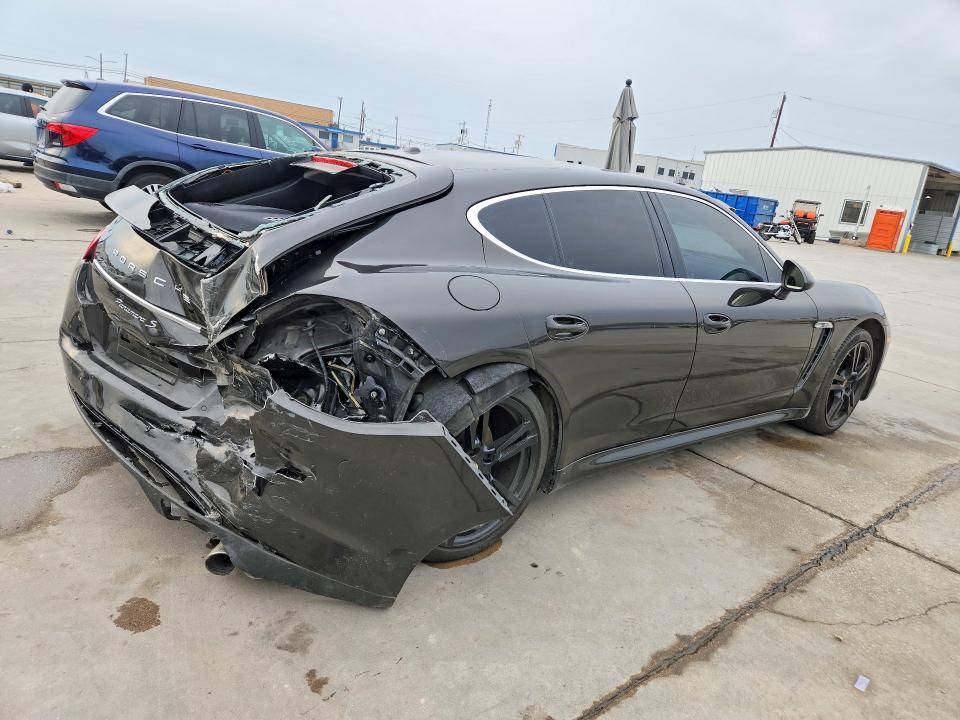 Photo 3 from auction – 2012 PORSCHE PANAMERA S with VIN WP0AB2A75CL060400
