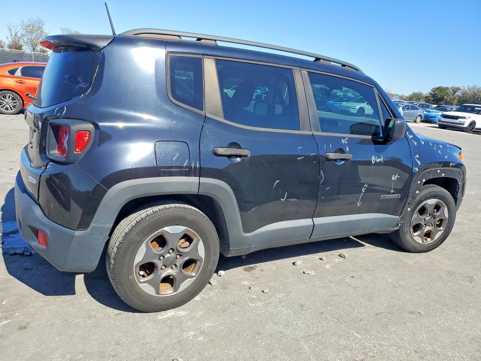 Photo 3 from auction – 2017 JEEP RENEGADE S with VIN ZACCJAAB6HPF46257