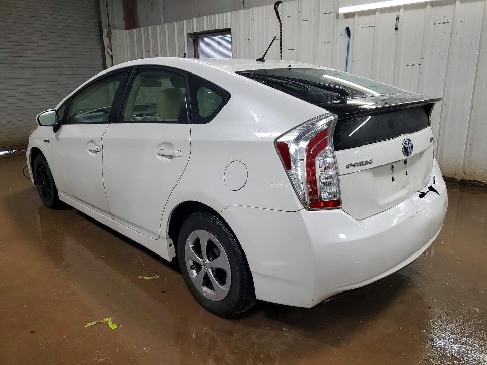 Photo 2 from auction – 2014 TOYOTA PRIUS with VIN JTDKN3DU2E1784935