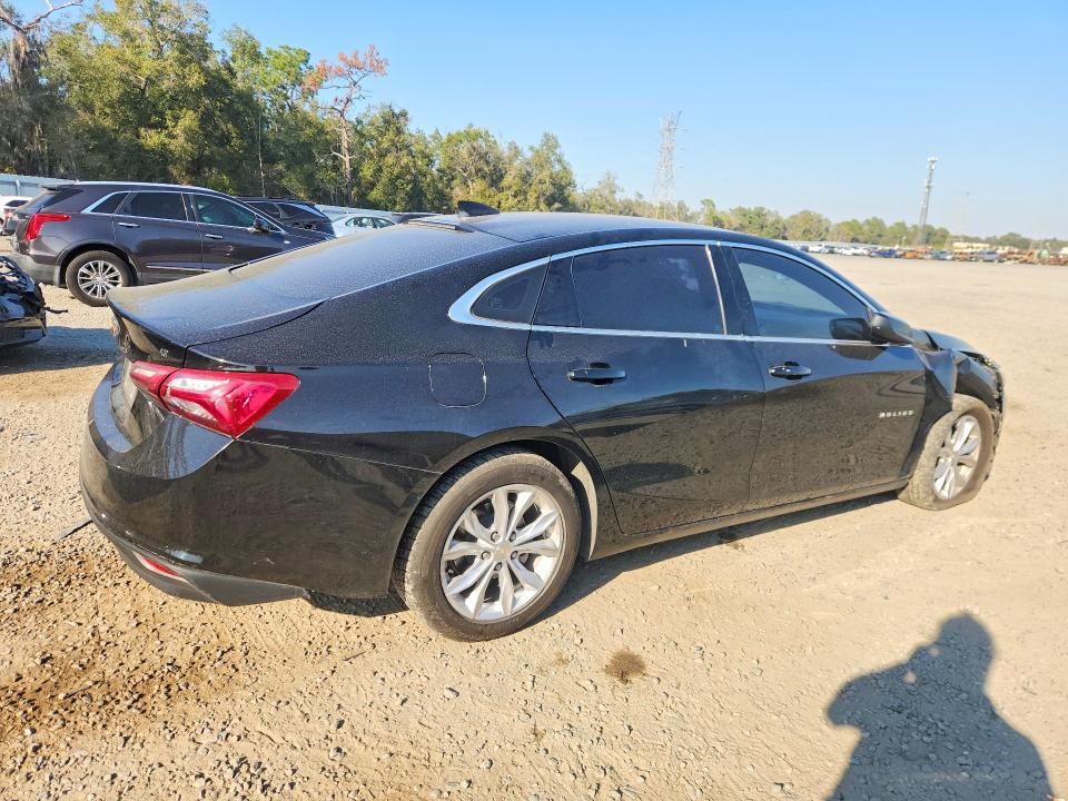Photo 3 from auction – 2022 CHEVROLET MALIBU with VIN 1G1ZD5ST2NF114529