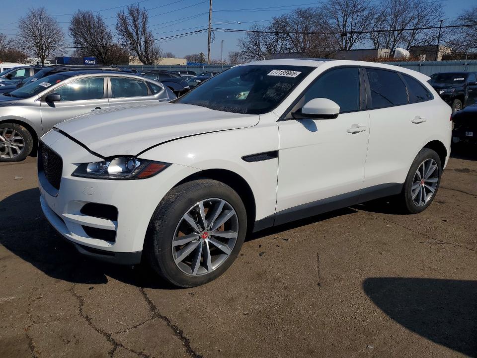 JAGUAR F-PACE 2017 with VIN SADCK2BV4HA069893 - Photo from auction