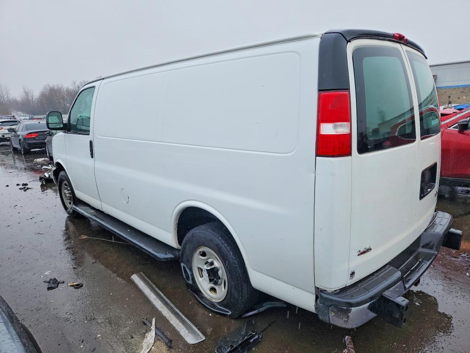 Photo 2 from auction – 2017 GMC SAVANA with VIN 1GTW7AFF6H1903671