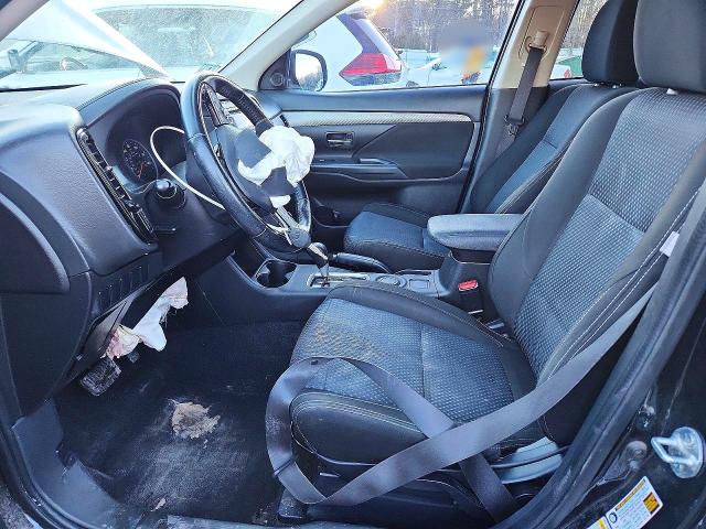 Photo 7 from auction – 2016 MITSUBISHI OUTLANDER with VIN JA4AD2A34GZ034214