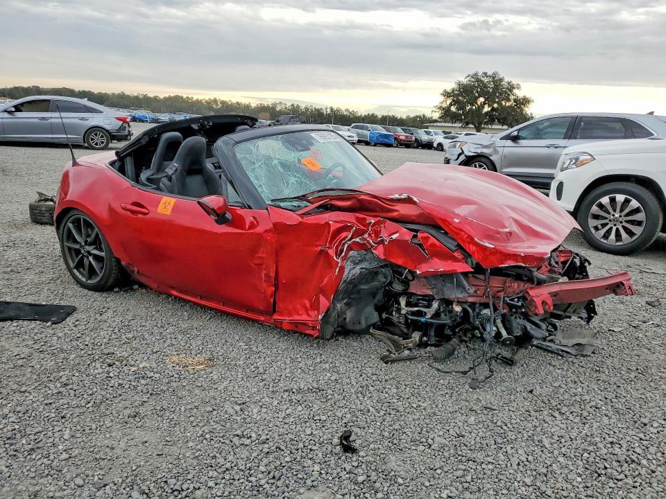 Photo 4 from auction – 2016 MAZDA MX-5 MIATA with VIN JM1NDAD7XG0112855
