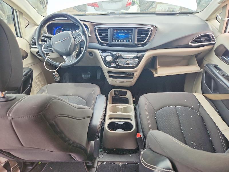 Photo 8 from auction – 2020 CHRYSLER VOYAGER LX with VIN 2C4RC1CG9LR100072