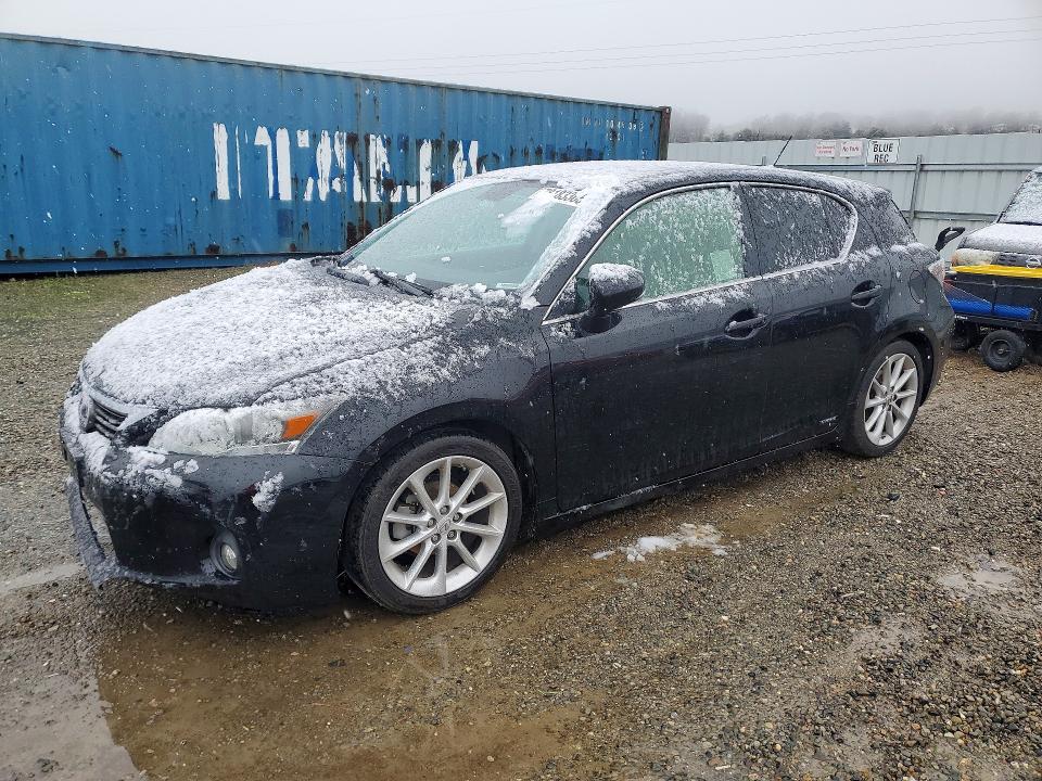 LEXUS CT 2013 with VIN JTHKD5BH8D2161234 - Photo from auction