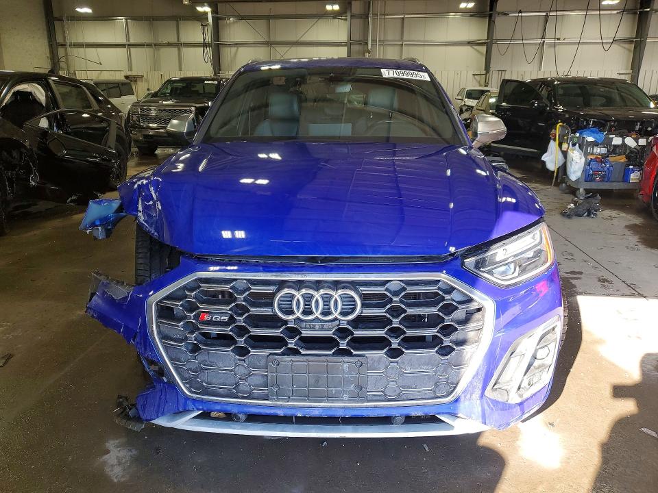 Photo 5 from auction – 2022 AUDI SQ5 with VIN WA1B4AFY2N2039596