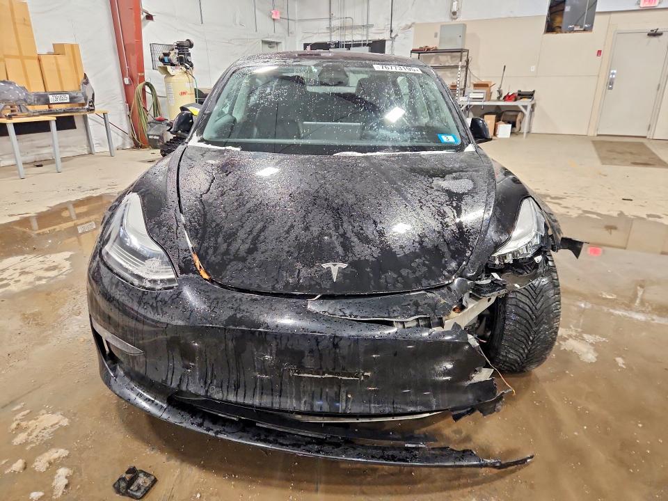 Photo 5 from auction – 2018 TESLA MODEL 3 with VIN 5YJ3E1EB7JF128012