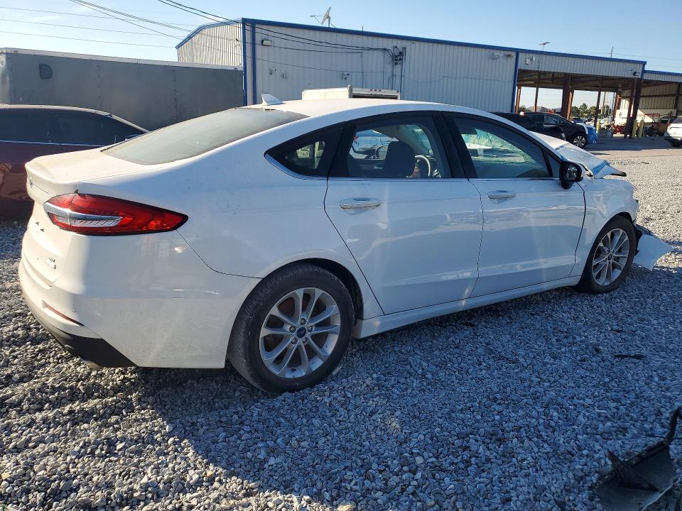 Photo 3 from auction – 2020 FORD FUSION SE with VIN 3FA6P0HD5LR173052