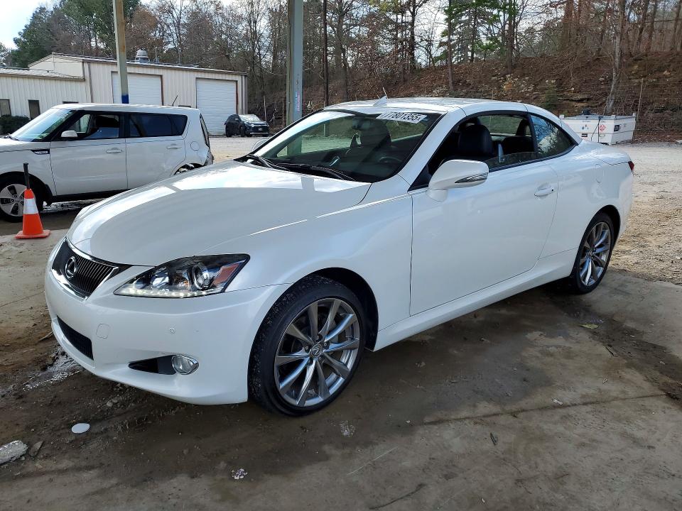 LEXUS IS 2015 with VIN JTHFF2C20F2532619 - Photo from auction