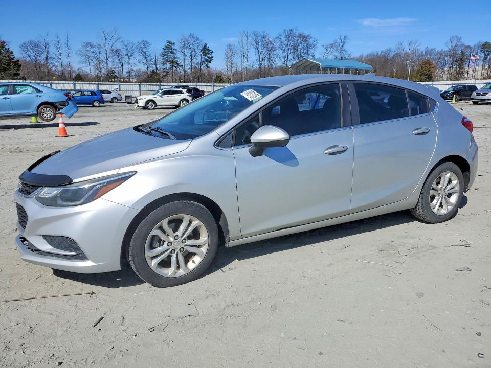 Photo 1 from auction – 2017 CHEVROLET CRUZE with VIN 3G1BE6SM1HS588405
