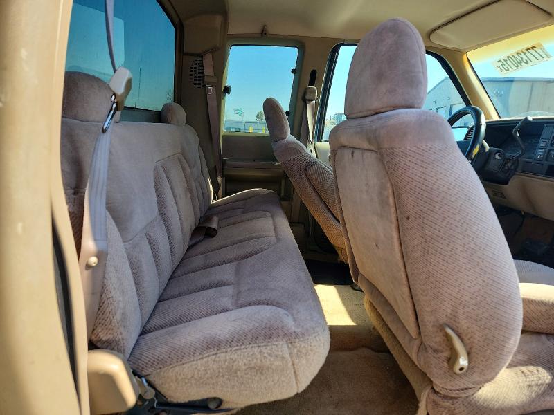 Photo 10 from auction – 1997 CHEVROLET GMT-400 C1 with VIN 2GCEC19R1V1205049