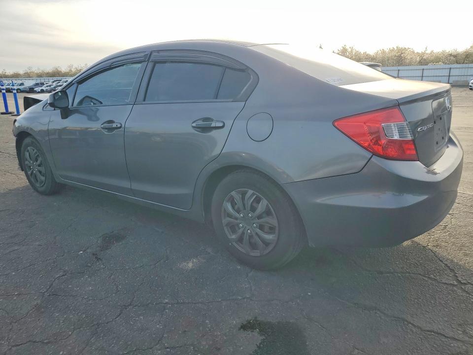 Photo 2 from auction – 2012 HONDA CIVIC with VIN 19XFB2F51CE304145