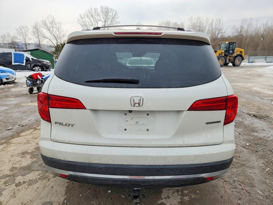 Photo 6 from auction – 2017 HONDA PILOT with VIN 5FNYF5H97HB015495
