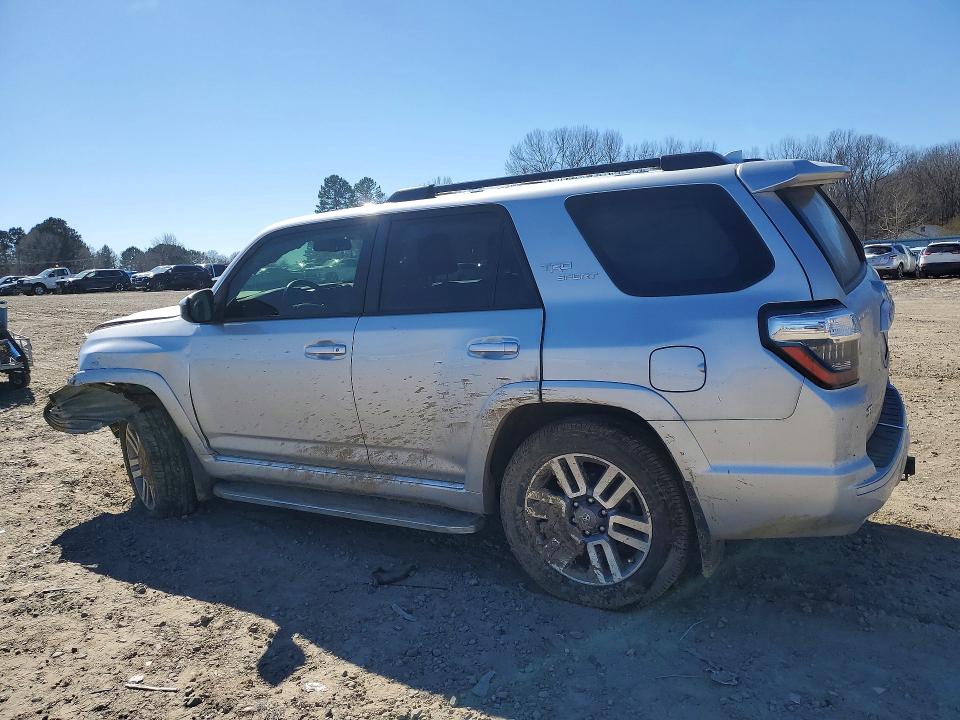 Photo 2 from auction – 2024 TOYOTA 4RUNNER with VIN JTESU5JR6R6234480
