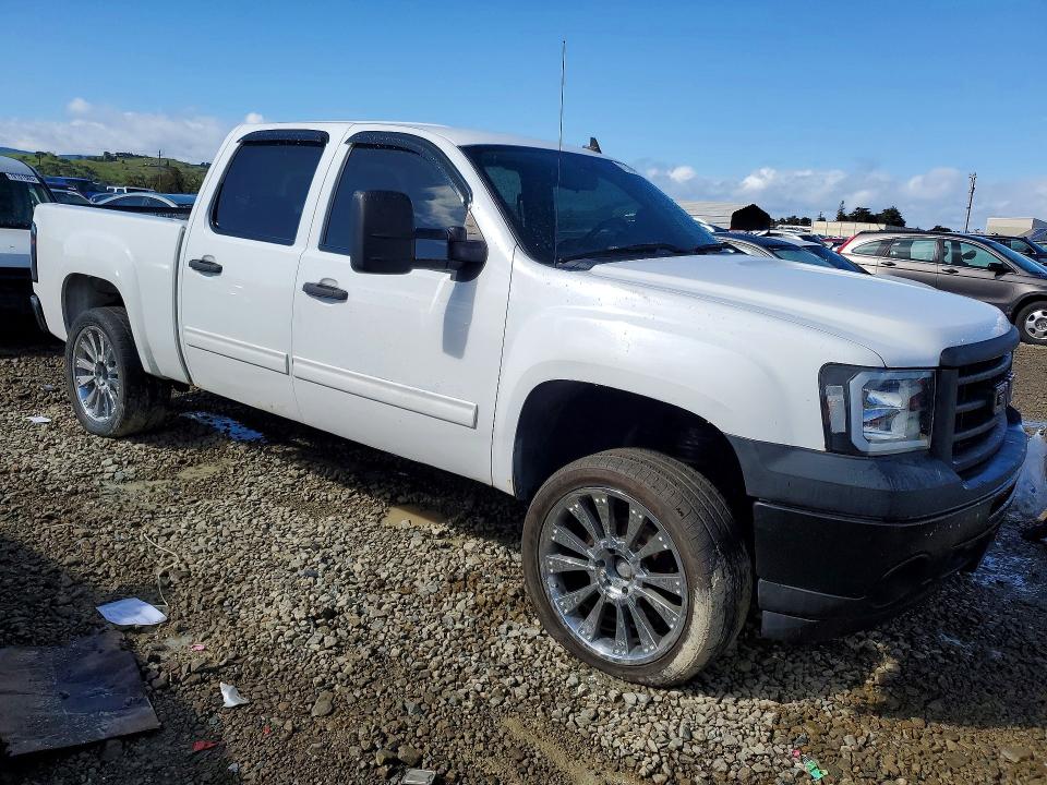 Photo 4 from auction – 2013 GMC SIERRA with VIN 3GTU2YEJ2DG221404
