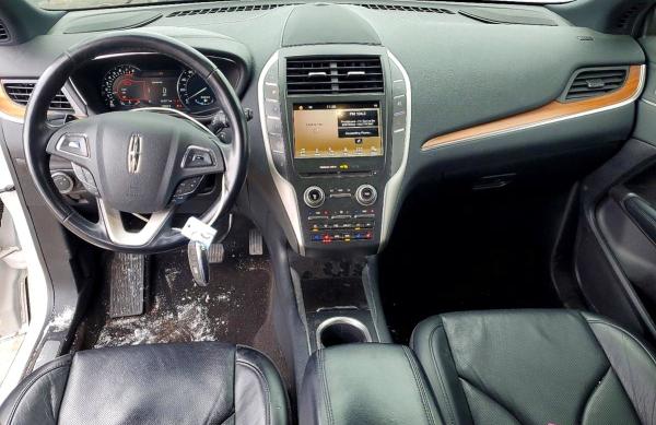 Photo 8 from auction – 2019 LINCOLN MKC RESERV with VIN 5LMCJ3C95KUL47690