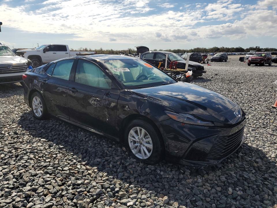Photo 4 from auction – 2026 TOYOTA CAMRY with VIN 4T1DAACK2TU668361