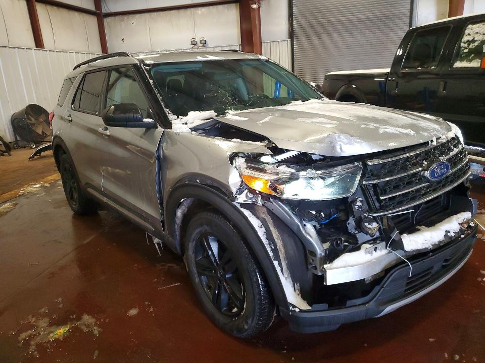 Photo 4 from auction – 2022 FORD EXPLORER with VIN 1FMSK8DH3NGA38415