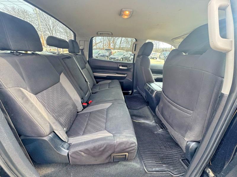Photo 6 from auction – 2017 TOYOTA TUNDRA CRE with VIN 5TFDY5F17HX624243