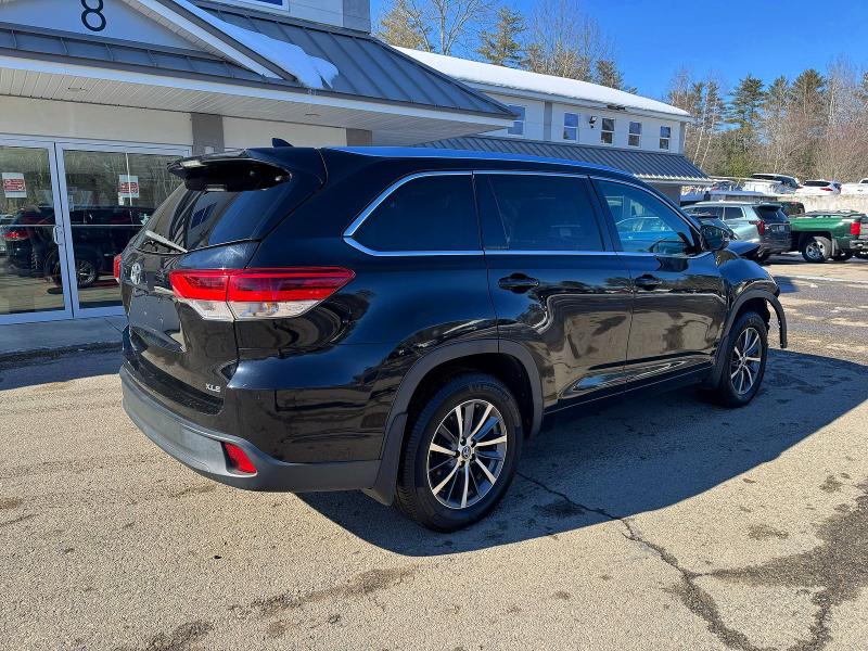 صورة رقم 4 من المزاد - 2017 TOYOTA HIGHLANDER مع VIN 5TDKZRFH9HS188963