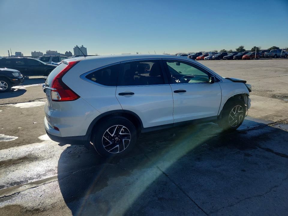 Photo 3 from auction – 2016 HONDA CR-V SE with VIN 5J6RM4H47GL046972