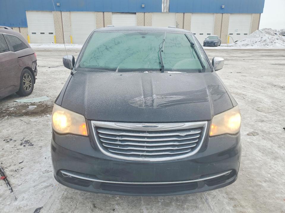 Photo 5 from auction – 2014 CHRYSLER TOWN & COU with VIN 2C4RC1CG1ER178221