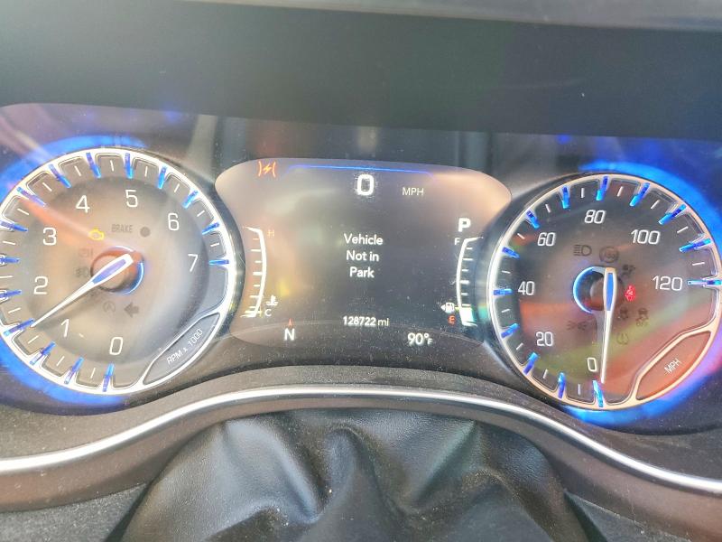 Photo 9 from auction – 2018 CHRYSLER PACIFICA T with VIN 2C4RC1EG0JR121743