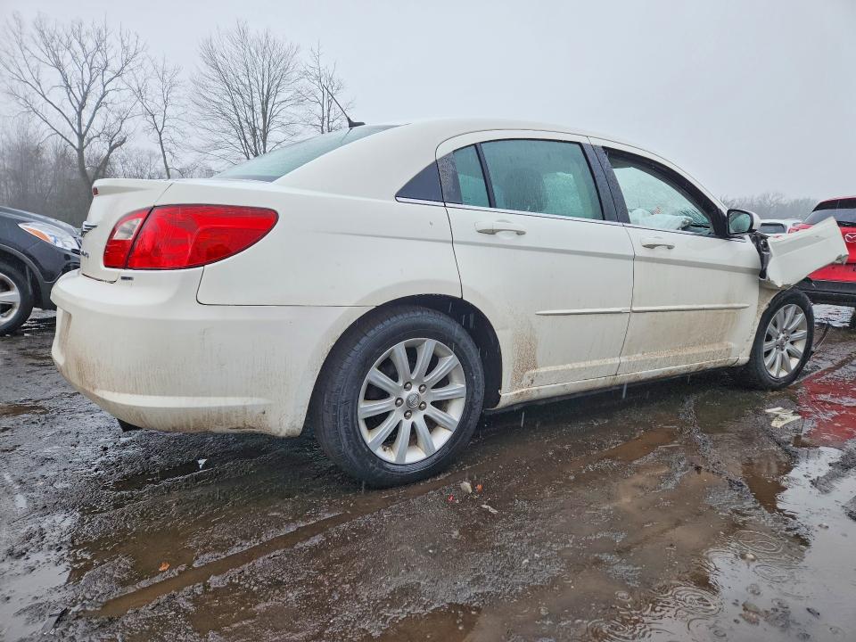 Photo 3 from auction – 2010 CHRYSLER SEBRING with VIN 1C3CC5FD6AN196773