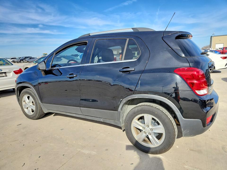 Photo 2 from auction – 2018 CHEVROLET TRAX 1LT with VIN 3GNCJLSB5JL414607