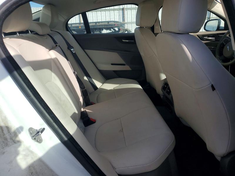 Photo 10 from auction – 2017 JAGUAR XE with VIN SAJAD4BG0HA961361