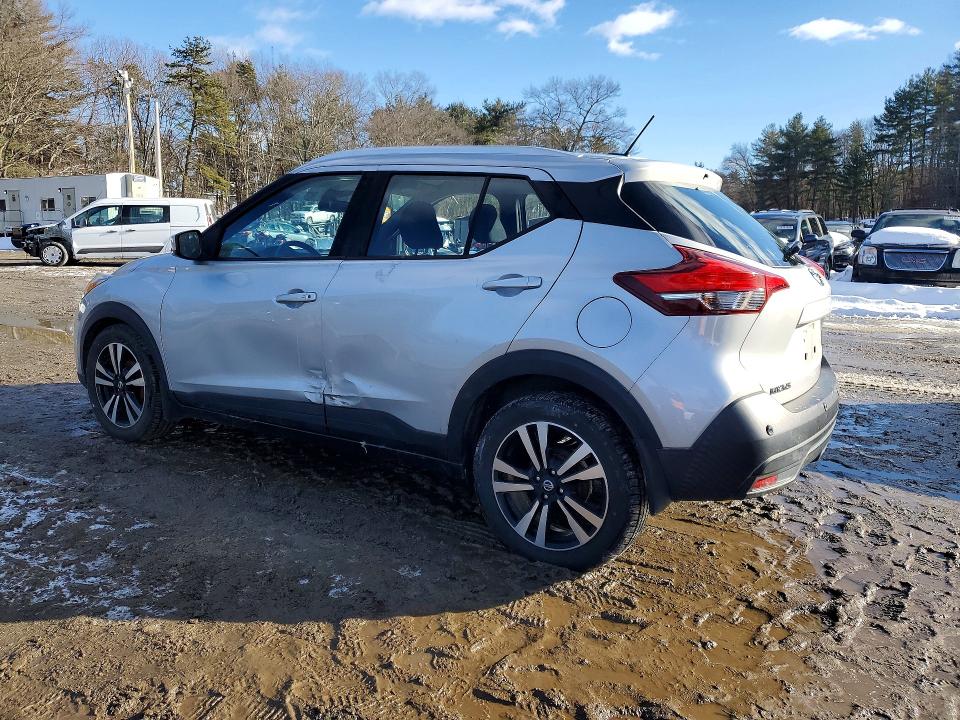 Photo 2 from auction – 2020 NISSAN KICKS with VIN 3N1CP5CV6LL484635