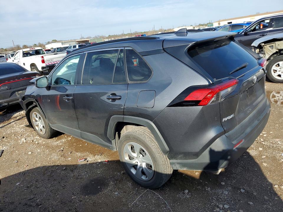 Photo 2 from auction – 2021 TOYOTA RAV4 with VIN 2T3H1RFV0MC113103